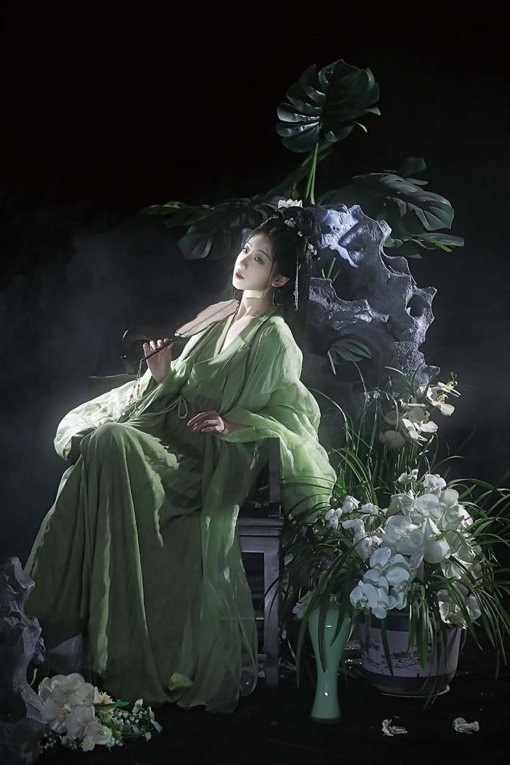 [YITUYU艺图语]2023.03.15 蝴蝶兰 灵魂出逃空川子[27+1P／189MB]预览图