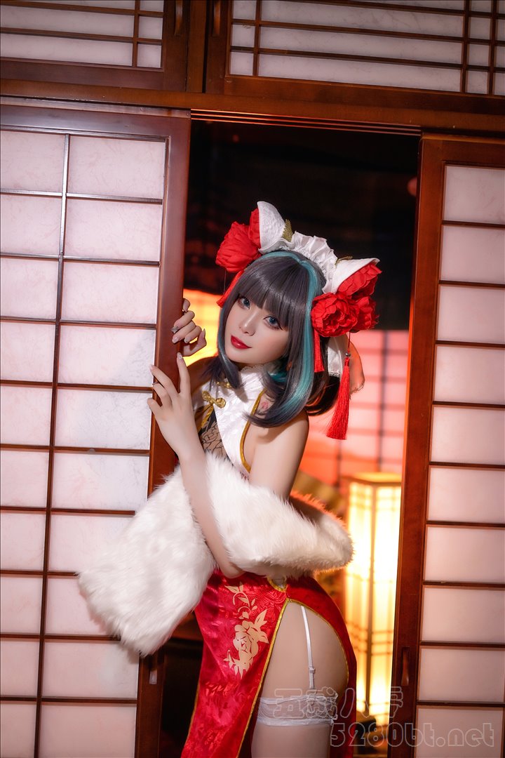 性感火辣自拍@Zyra秋 碧蓝航线 柴郡 红旗袍[20P-176.6M]推荐预览图