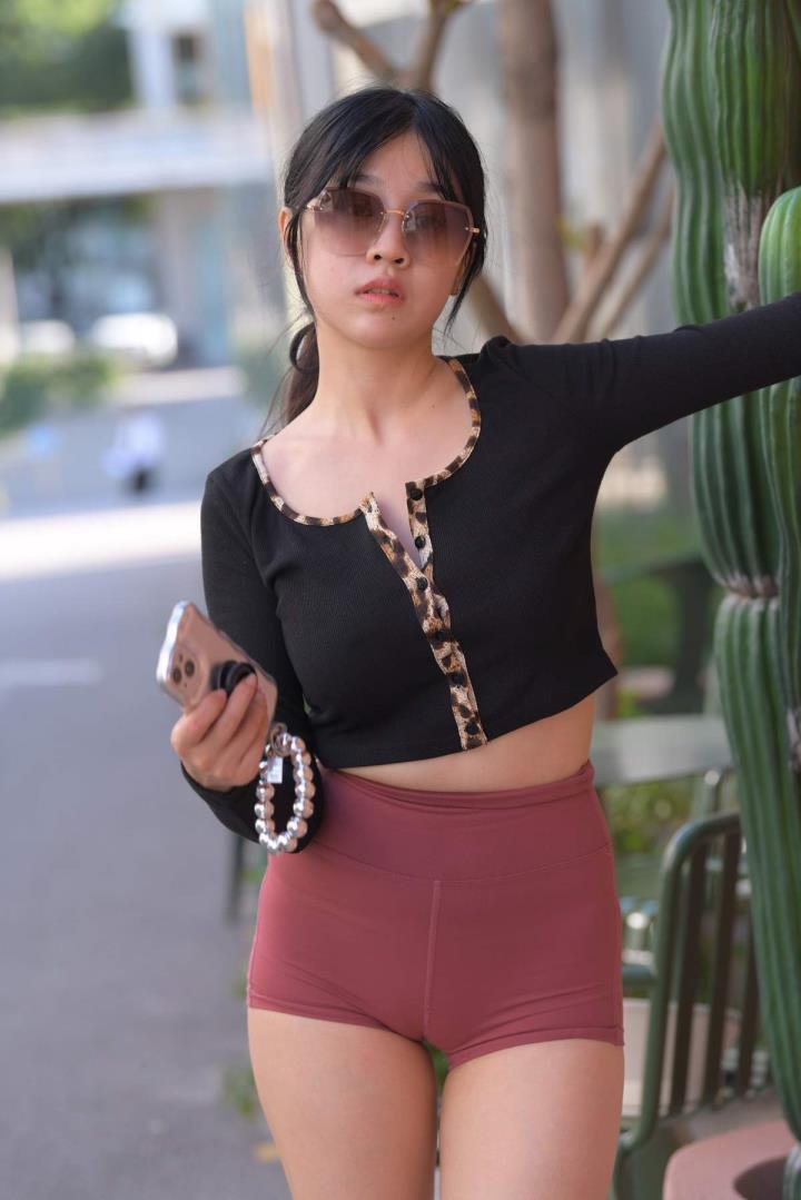 精选街拍Ⅱ作品 VOL.4587 一始街拍作品 - 紧身短裤美女[514P／1.00GB]推荐预览图